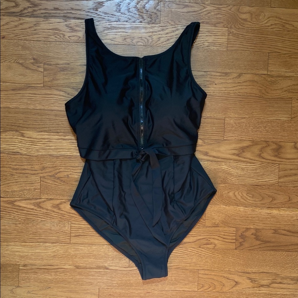 Latched Mama Medium Black One Piece